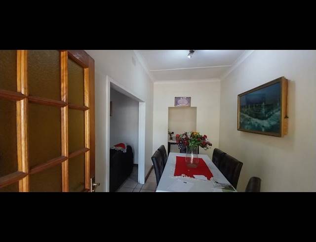 3 BEDROOM HOUSE FOR SALE IN KENSINGTON